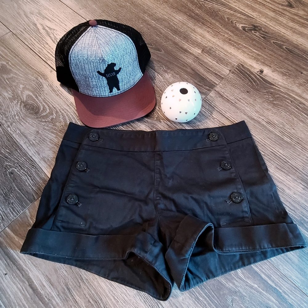 Aritzia Talula Starboard Anchor Shorts